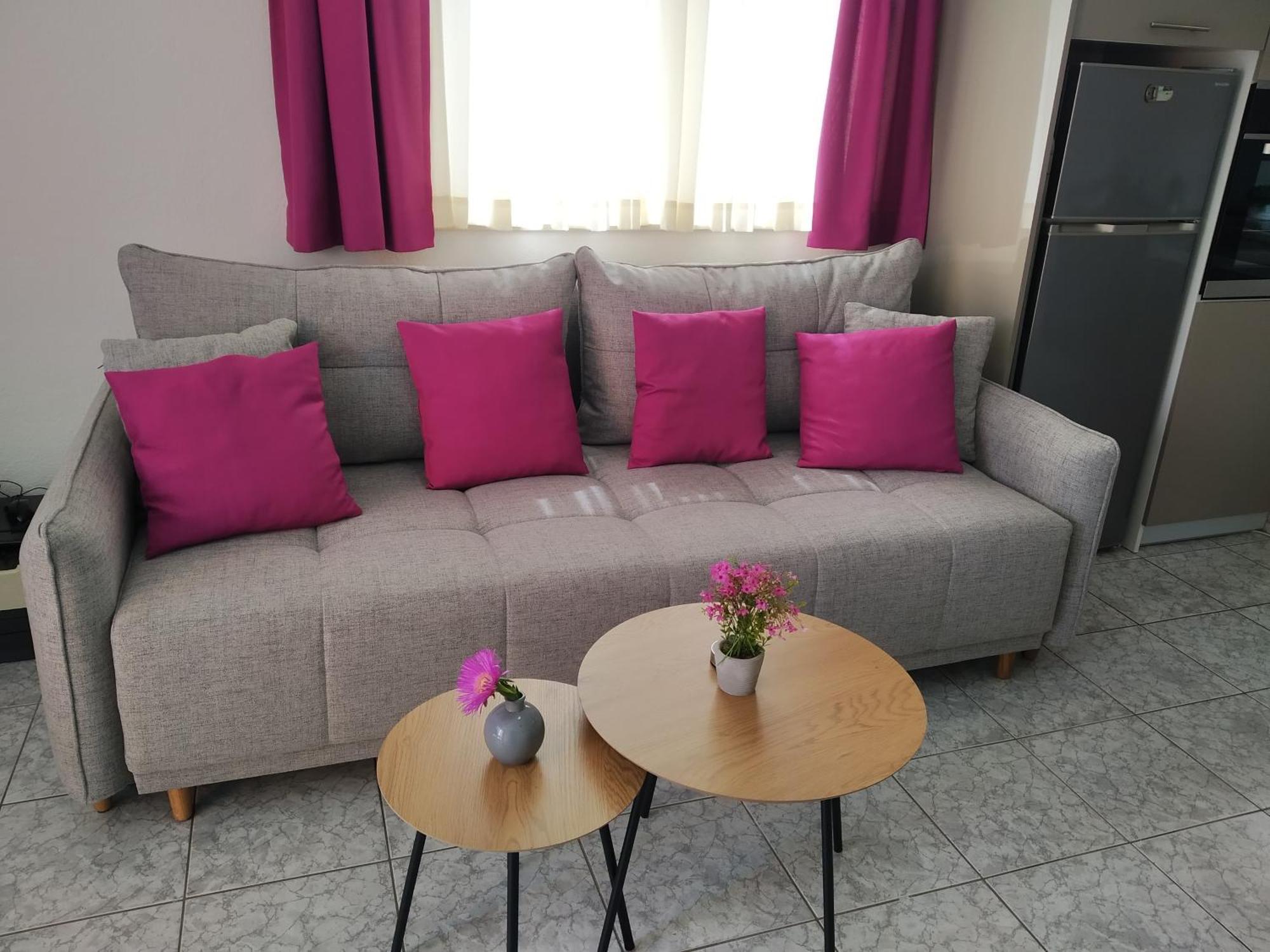 Holiday Home Milenka Рогозниця Екстер'єр фото