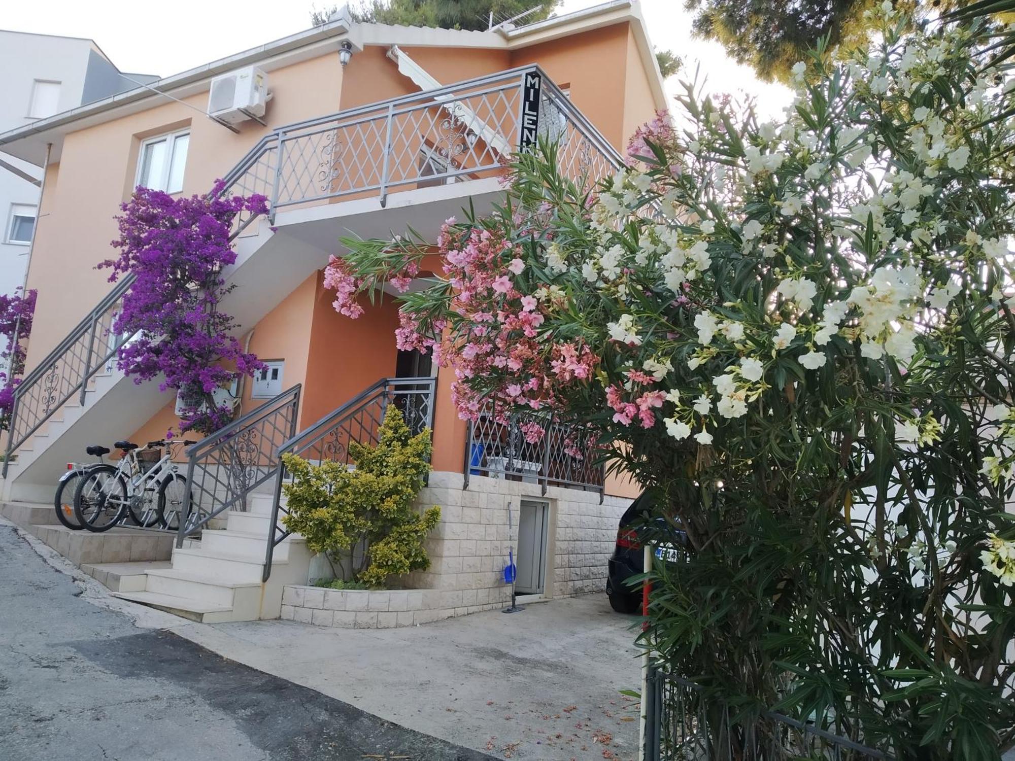 Holiday Home Milenka Рогозниця Екстер'єр фото